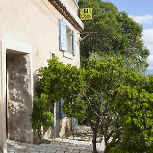 Logis Et La Flambee Du Luberon Hotel Venelles