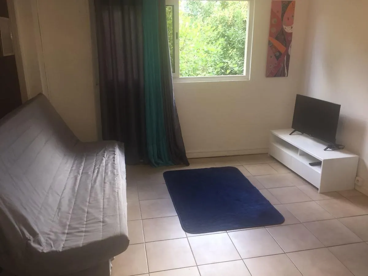 Hotel Location Bas De Maison Sainte-Anne  0*, Sainte-Anne (Grande-Terre)