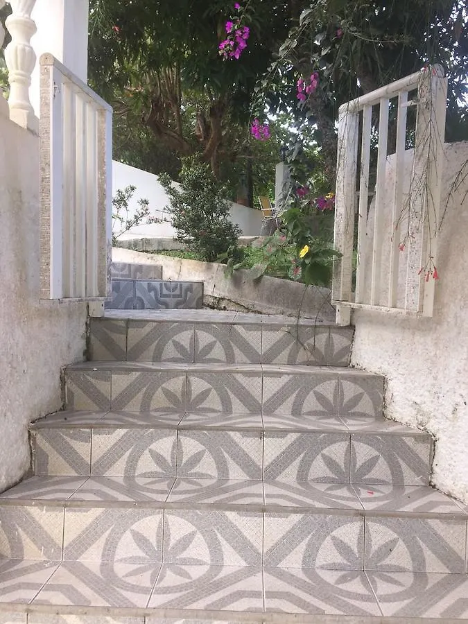 Hotel Location Bas De Maison Sainte-Anne  Affittacamere